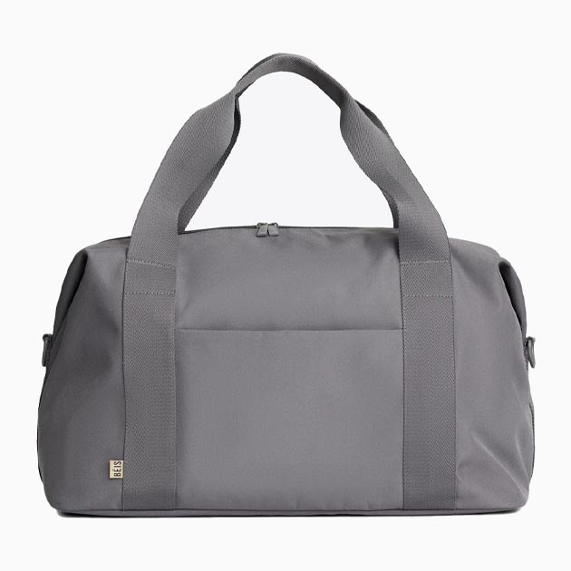 best duffel bags beis the beisics - Luxe Digital