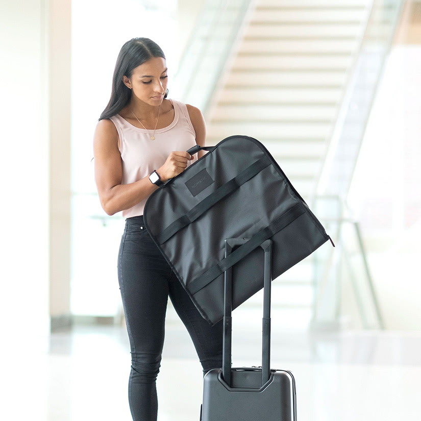 best garment bag travel - Luxe Digital