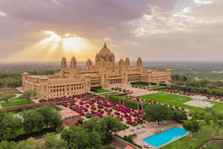 biggest houses umaid bhawan palace - Luxe Digital