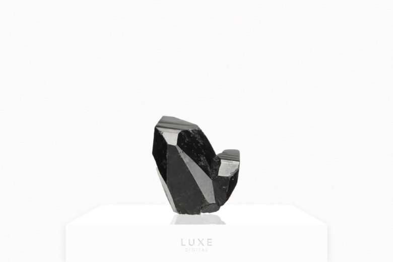 black gemstones ferberite review - Luxe Digital