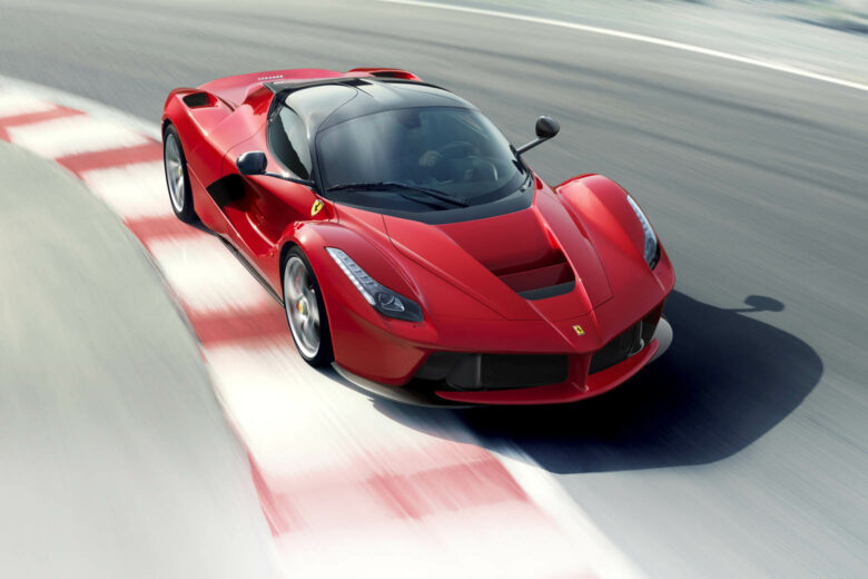 ferrari laferrari review - Luxe Digital