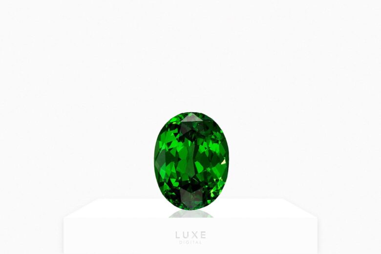 green gemstones chrome diopside review - Luxe Digital