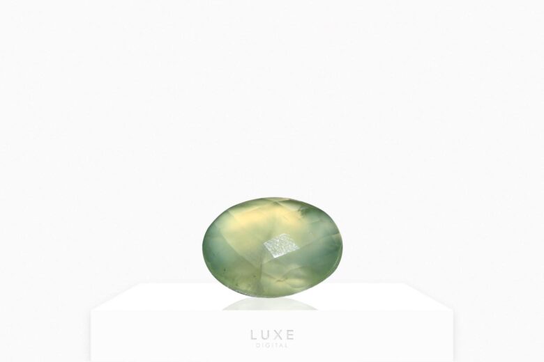 green gemstones prehnite review - Luxe Digital