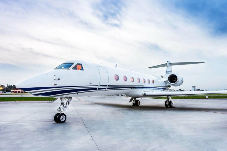 most expensive private jets plane gulfstream III review - Luxe Digital