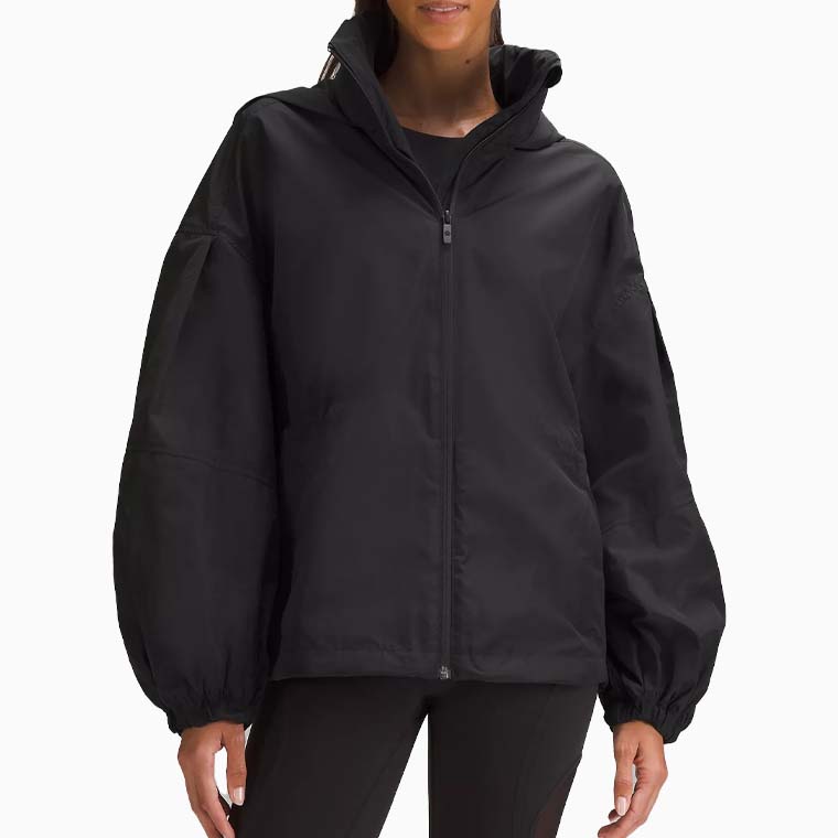 women casual dress code guide lululemon lightweight jacket - Luxe Digital