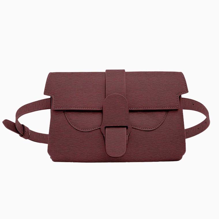 women casual dress code guide senreve aria belt bag - Luxe Digital